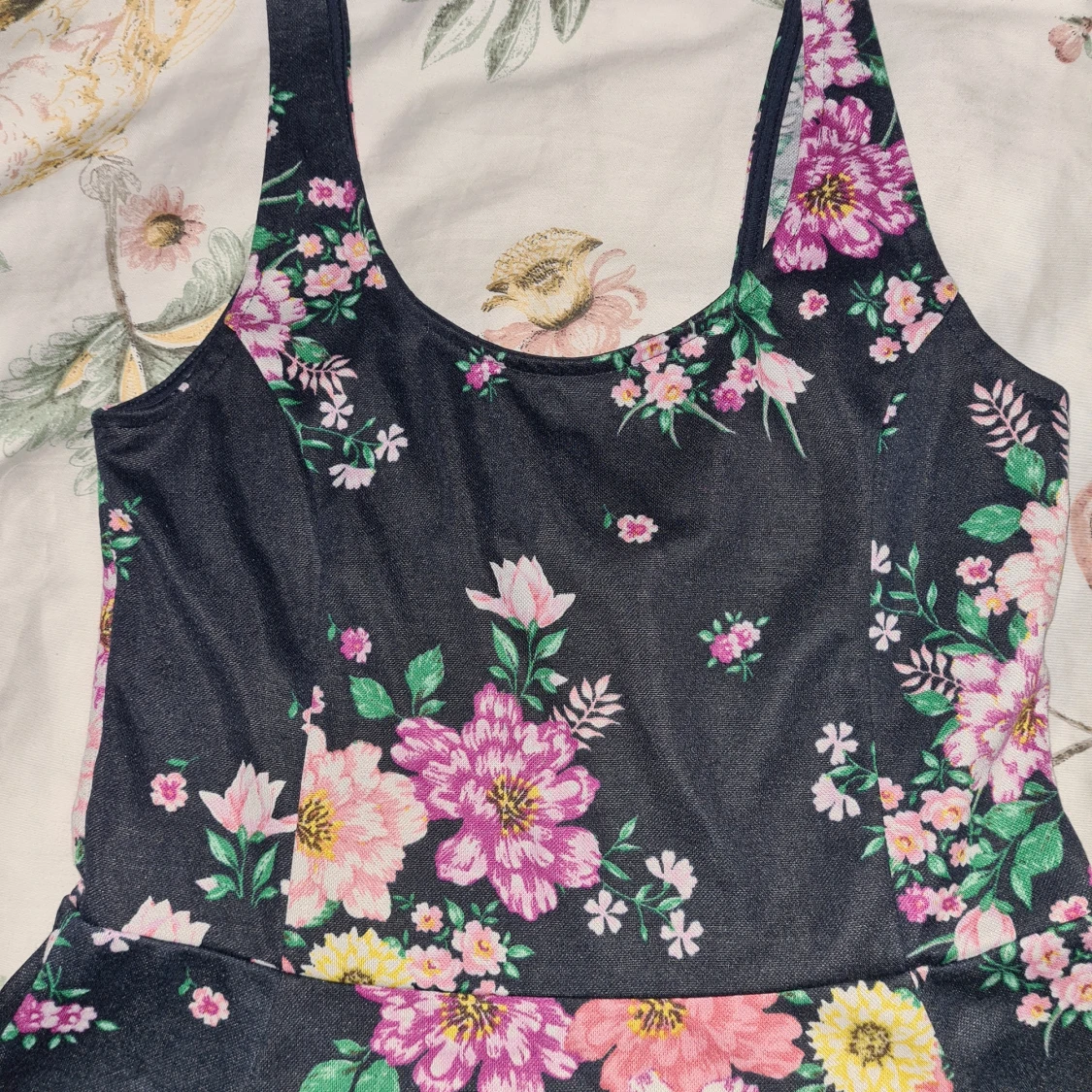 H&M DIVIDED klänning storlek: 36 - 90