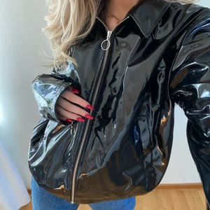 Eytys x H&M  - Ball Eyths x H&M lackjacka ❤️