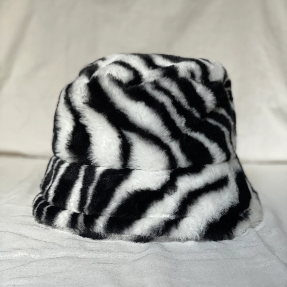 Zebra hatt - 90
