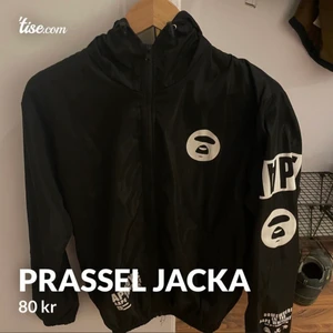 Prassel jacka  - Stl M men passa S också 