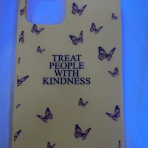 Mobilskal iPhone 12 - TPWK skal, aldrig använt (kan tänka mig att byta mot något)