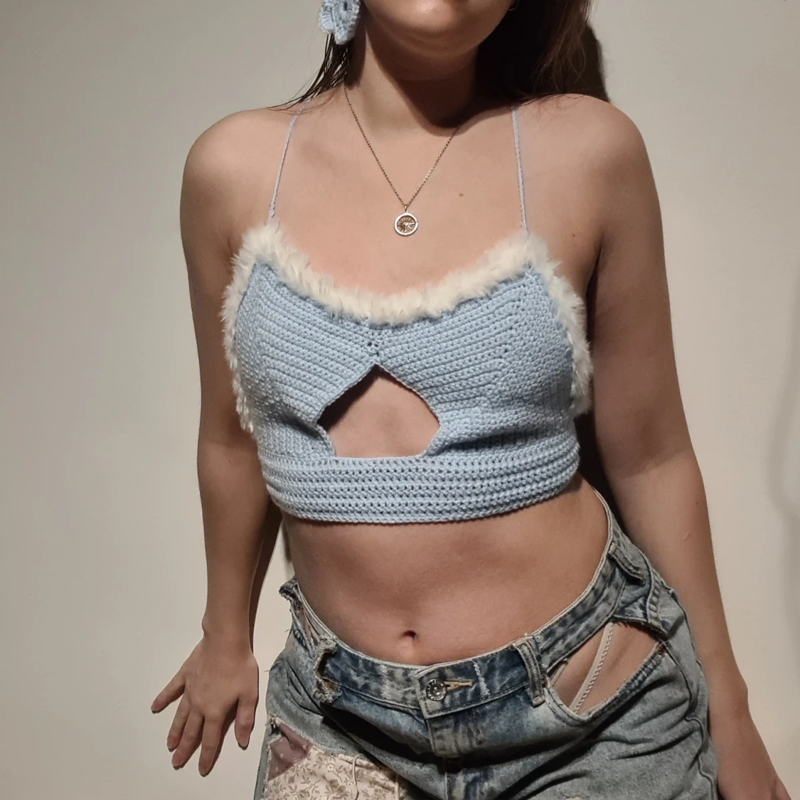 Virkad peekaboo croptop - 91