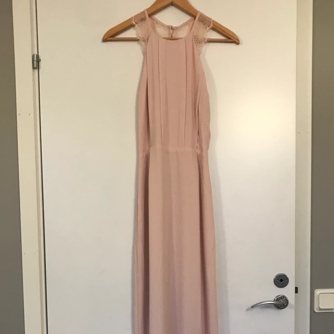 Balklänning ej använd. Storlek S/M