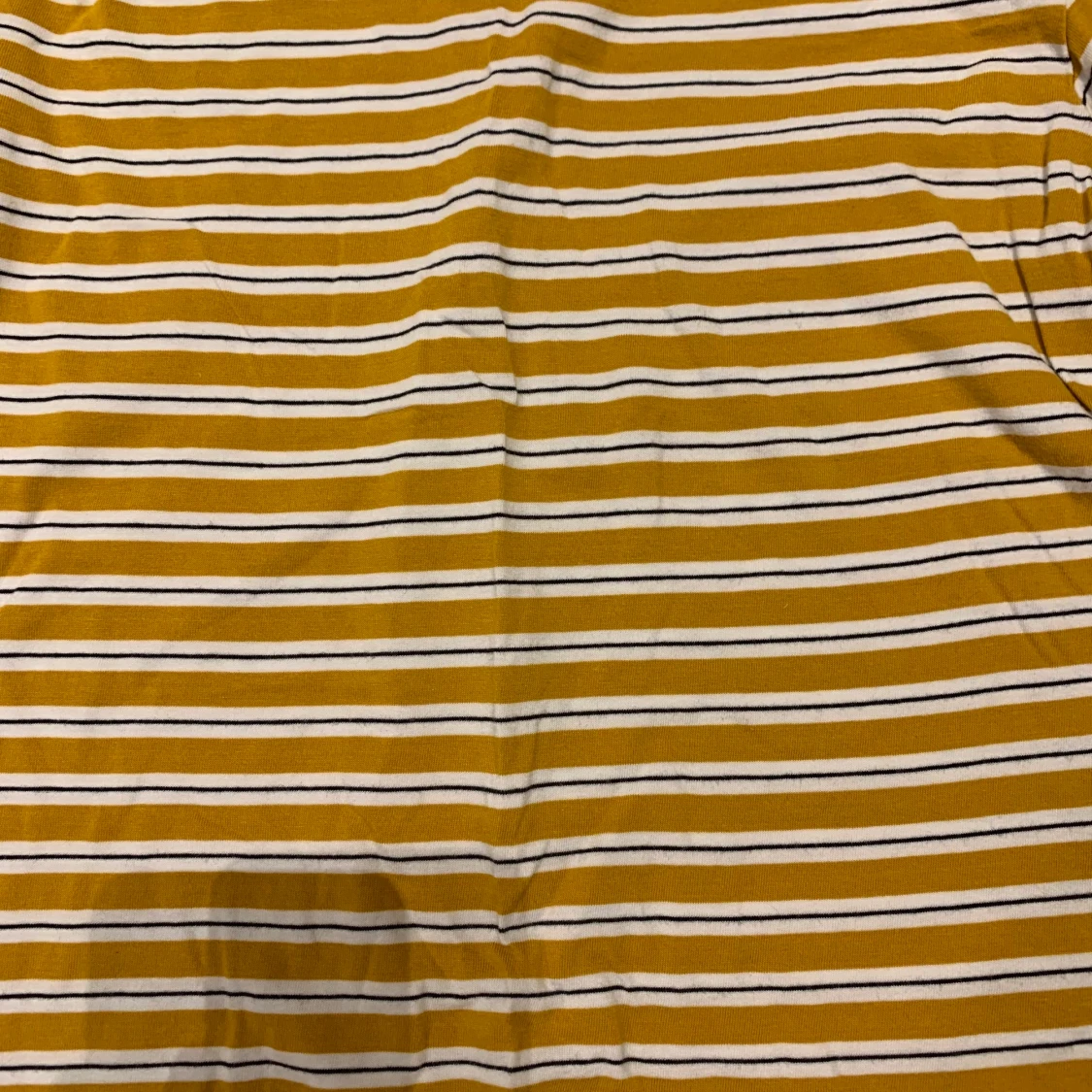 Randig tröja från monki - 91