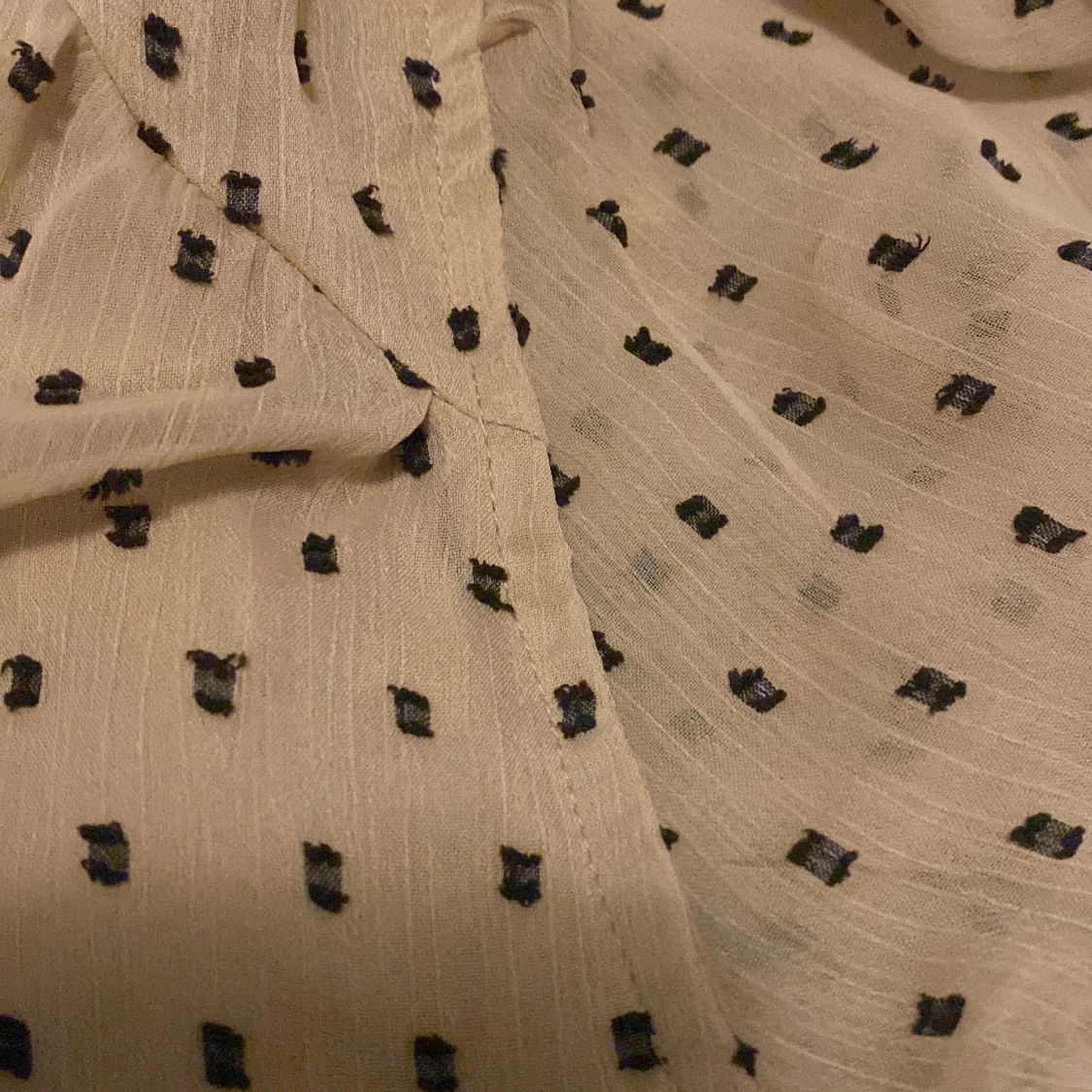 Beige omlott blus Bikbok strl M - 91