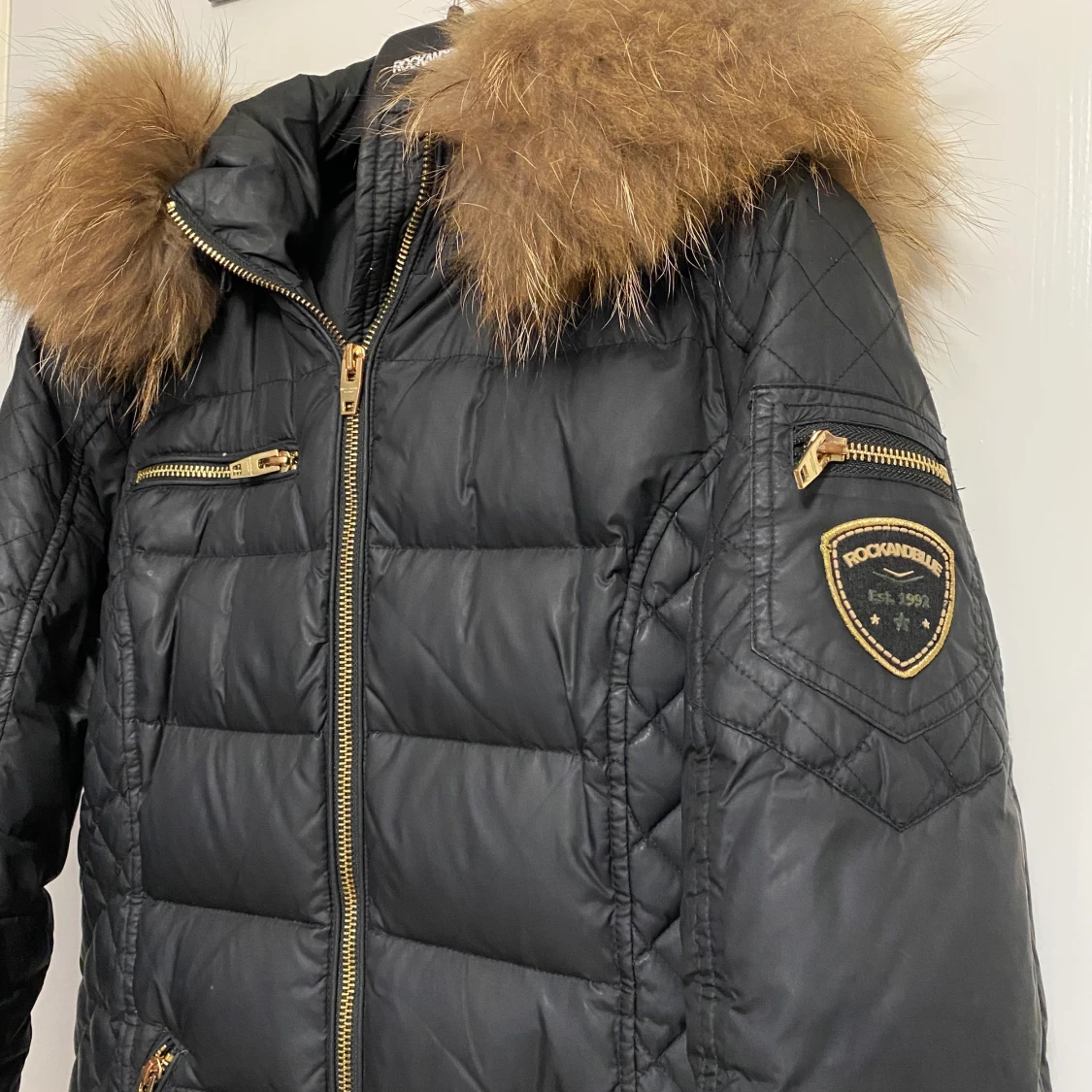 Rock and blue jacka  - 91