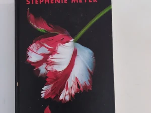 Twilight  - Andra twilight boken på svenska. I mycket fint skick. Hardcover.