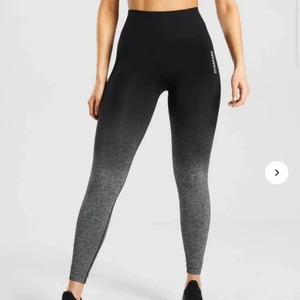 Adapt Ombre Seamless Leggings - Säljer dessa Adapt Ombre Seamless Leggings från Gymshark. Storlek S. Nyskick. Nypris: 649kr, mitt pris: 400kr inklusive frakt🖤