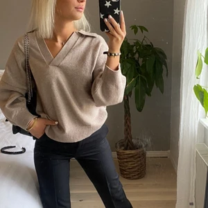 Stickadtröja  - Populära stickade tröjan från H&M, stl S. Köparen står för frakten💗