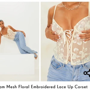 Korsett  - En korsett från Prettylittlething, köpte fel storlek så den är helt oanvänd. 