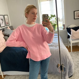 Sweater  - Sweater från American Eagle Outfitters, Storlek XL men skulle säga att den passar som M, nopprig i materialet men det är så den ska vara!, 60% Bomull, 40% Polyester, Inget att anmärka, 