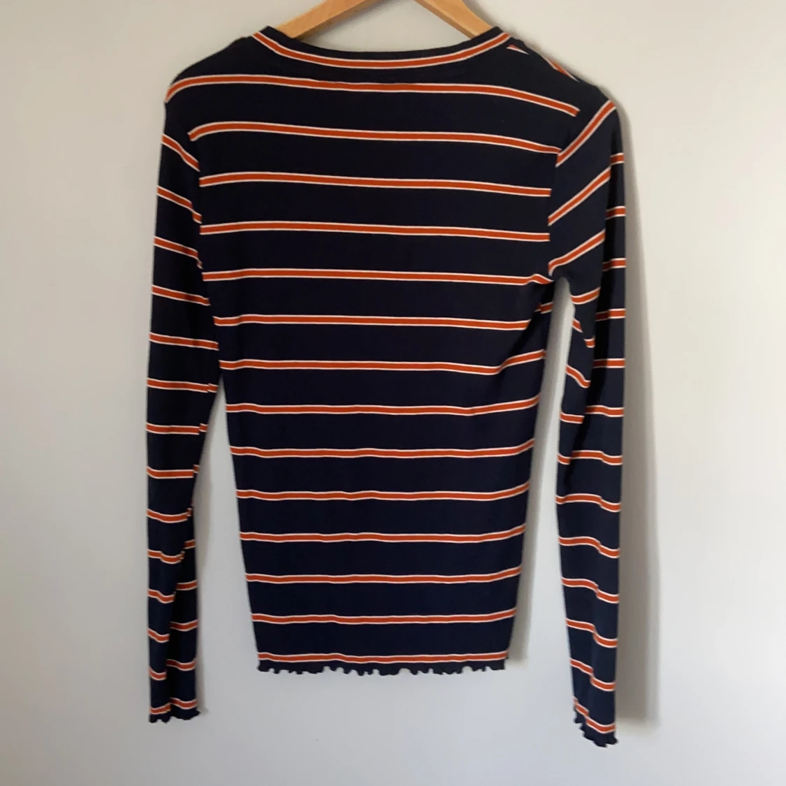 Blå/orange/vit randig tröja - 90