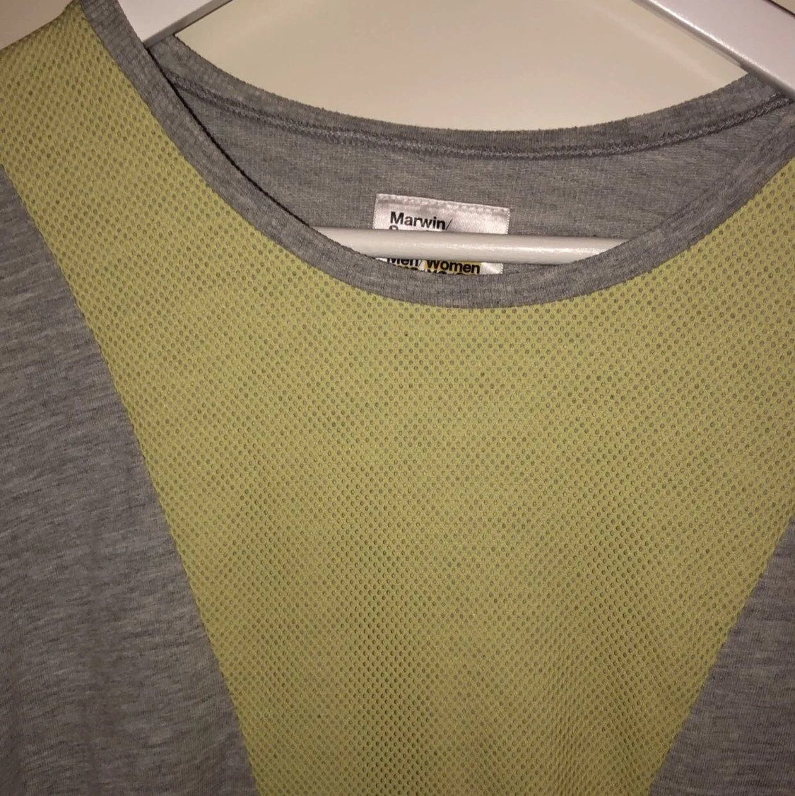 Grå träningströja  - 91