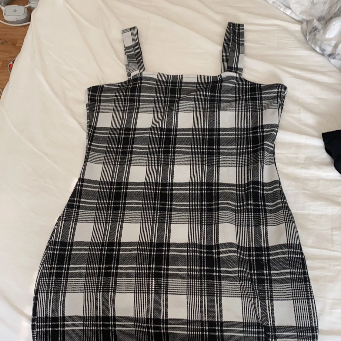 H&M klänning storlek 44 