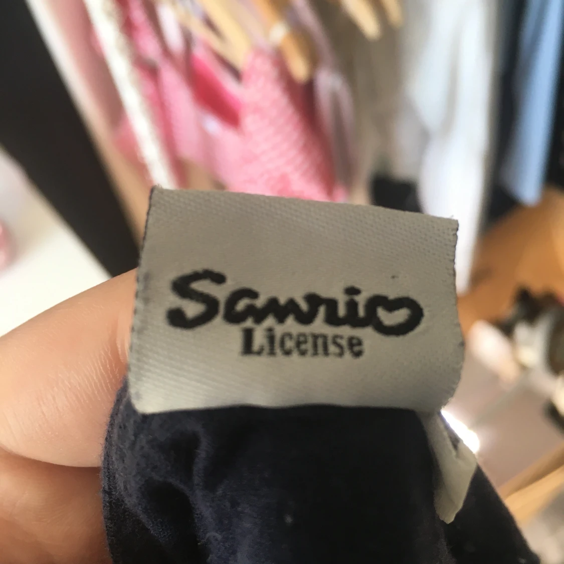 SANRIO hello kitty t-shirt/top ! - 91