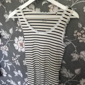 Randigt linne - Jätte fint randigt linne lite för stort för mig men super super fint!🤍