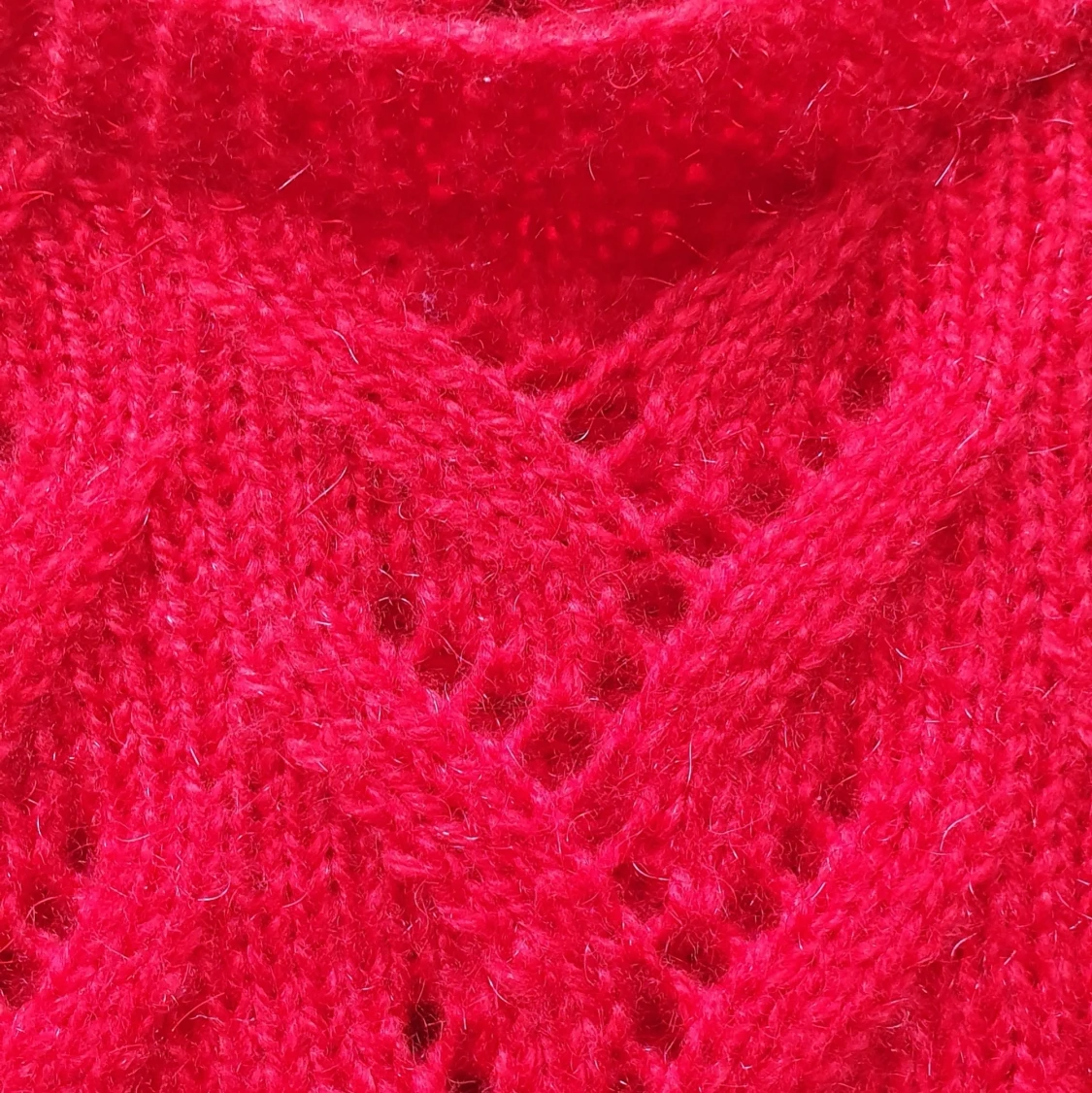 Unik röd stickad tröja  - 90