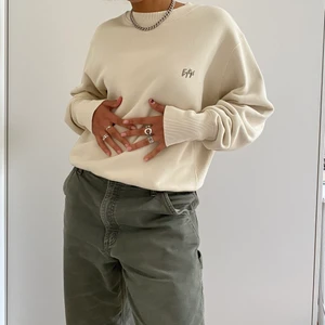 Eytys sweatshirt size M-L - Comfy Eytys sweatshirt that I’ve never worn!😊 Easy to style and in perfect condition. Fits a size M-L❤️