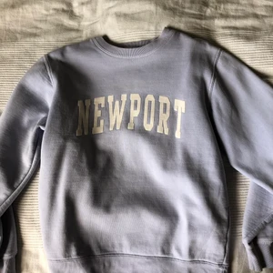 Newport brandy melville sweater - Newport