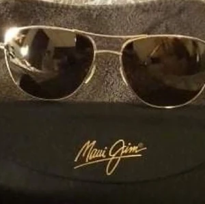 Äkta solglasögon  - Helt nya radban