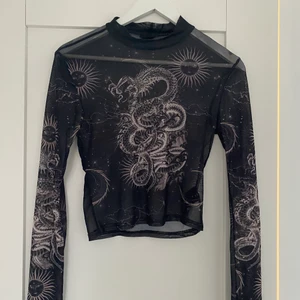 Mesh tröja, Urban Outfitters  - Långärmad Mesh topp från Urban Outfitters
