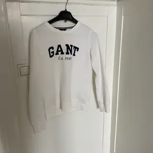 Gant tröja i storlek S som knappt är använd :)