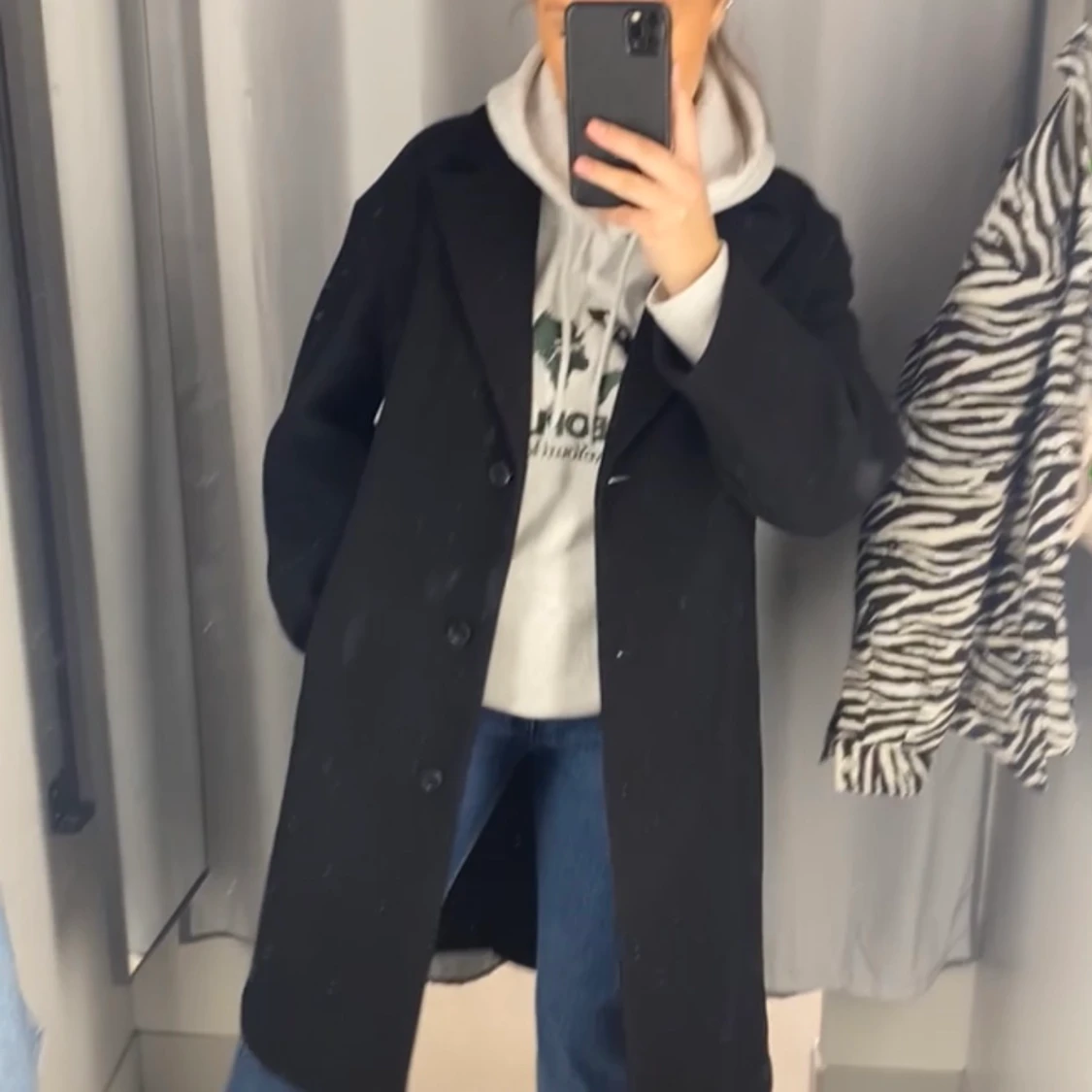 Svart rak kappa - 91