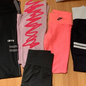 gymshark  - aimn svarta storlek m oanvända 250kr+frakt    aimn blåa srl xs 175kr+frakt.  rosa gymshark srl s 350kr+frakt nyskick. rosa nike storlek s 175kr+frakt nyskick svarta shorts hm srl xs nyskick 150kr+frakt KAN OCKSÅ TÖNKA MIG ATT BYTA MOT ANDRA SHORTS OCH TIGHTS I XS/S. kolla mina andra annonser säljer mer.PRIS GÅR ATT DISKUTERAS 