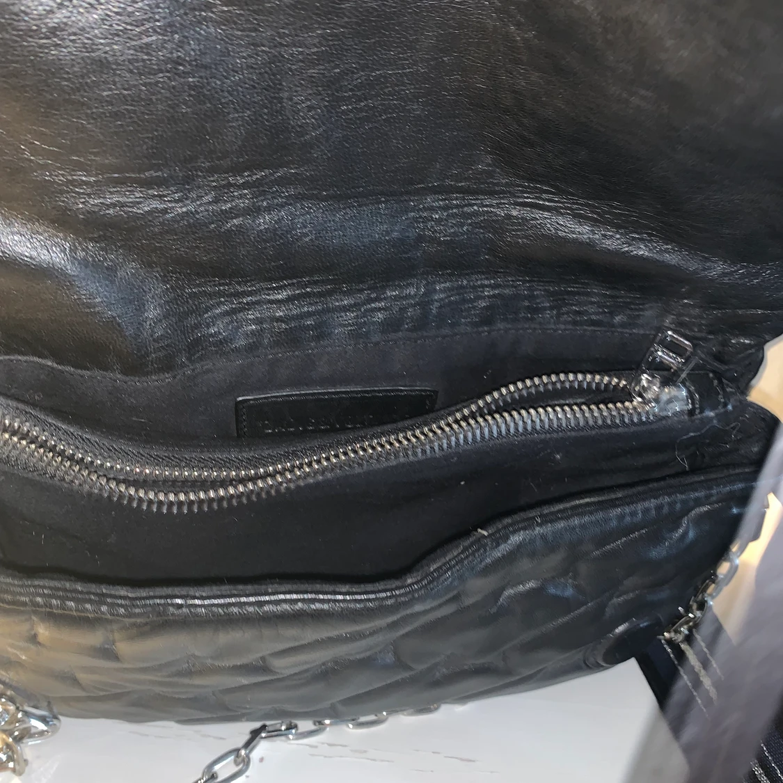 Zadig & Voltaire väska  - 91