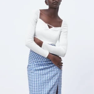 Topp zara - Använd 1 gång, skickar egna bilder om man vill, passar XS-S (S egentligen) 