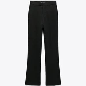 Kostymbyxor zara - Använda fåtal gånger, köpt för 399kr. Fler bilder finns  