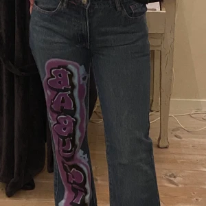 Lågmidjade jaded london med design - W27, jag är st: S och XS och dessa har en otrolig passform😍 