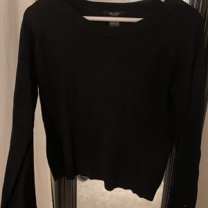 Tröja - Vanlig svart mysigt tröja, innehar mjukt material