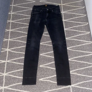 Lee jeans  - Lee jeans, storlek s, tvättats innan det skickas, ny pris 899kr, 