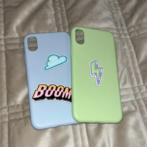Hold it mobilskal - Två jättefin mobilskal från holdit, får ingen användning av dessa pga bytte mobil. Klistermärkerna går att ta av om man skulle vilja. Det är till en iPhone X eller Xs.                     66kr styck