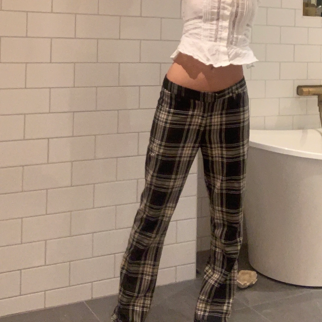 Lågmidjade kostymbyxor från asos! - 90