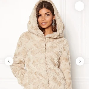 Jacka storlek M - Nyskick 