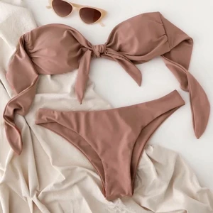 Shein bikini S - ♥️ Säljer en nude bikini från SHEIN, aldrig använda, påse finns kvar. Storlek S. Frakt tillkommer, samfraktar gärna. ♥️