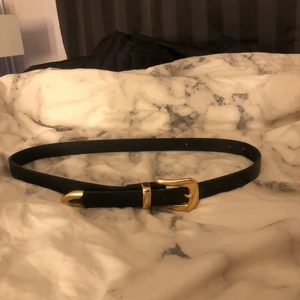 Skärp - Fint svart o guldigt skärp, kommer ej ihåg vart det är köpt!