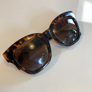 Solglasögon - Använda men skit snygga!