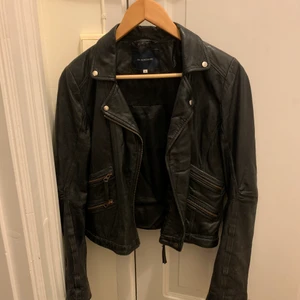 Skinnjacka  - Snygg skinnjacka xs 