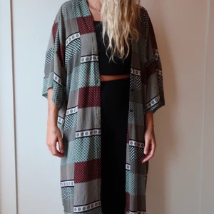 Lång skjorta/kimono  - Frakt tilllommer 