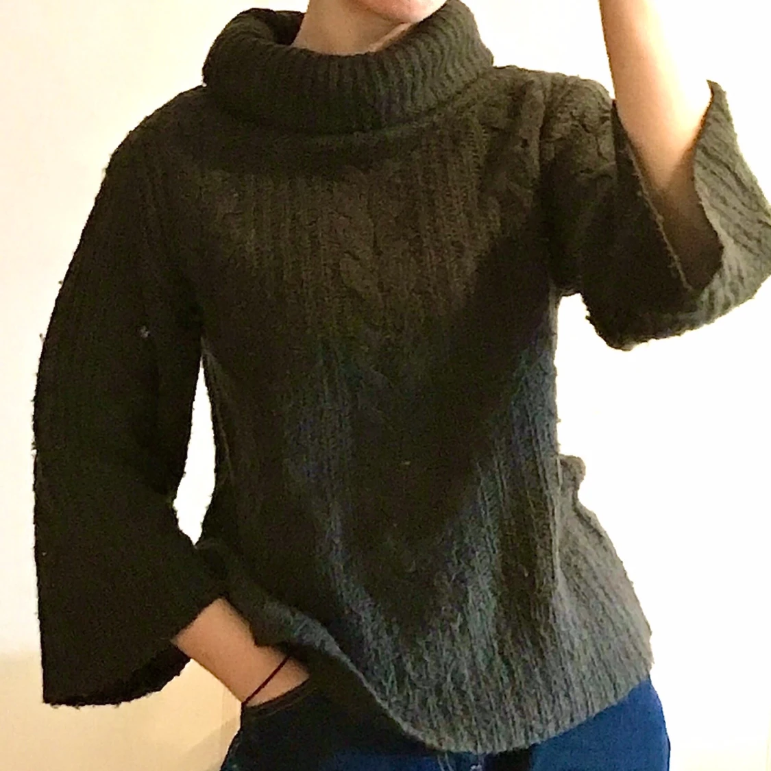 Stickad polotröja, strl M - 91