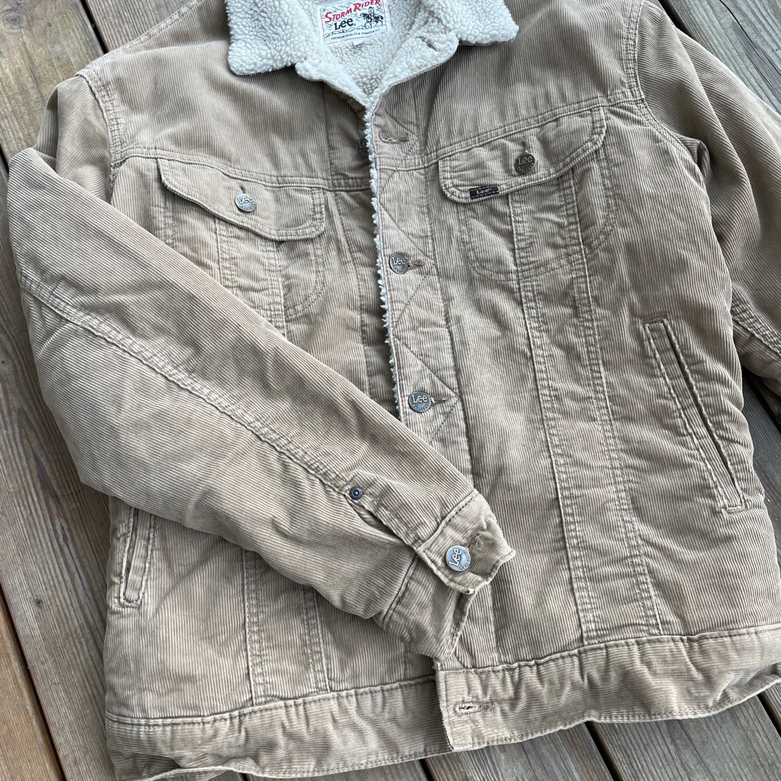 Beige Lee Teddy jacka i manchester