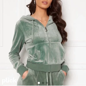 Söker - Hej! Jag söker en juicy couture hoodie, grön! I storlek helst S men går med M också!💞  Från 200kr till 600kr