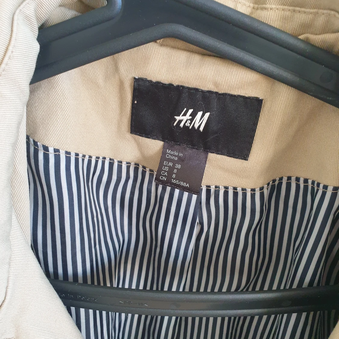 Beige trenchcoat 36/38 - 91