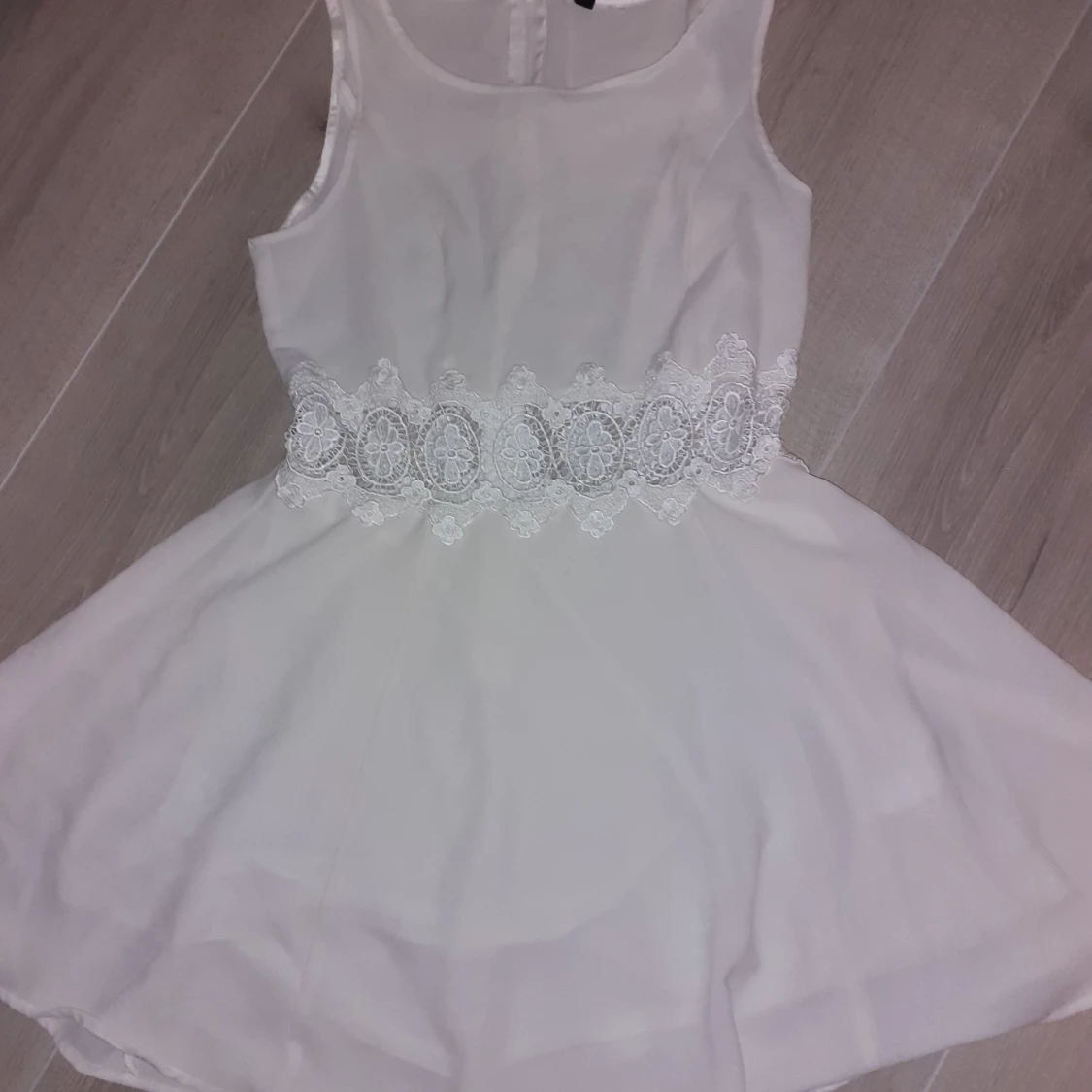 Vit studentklänning 