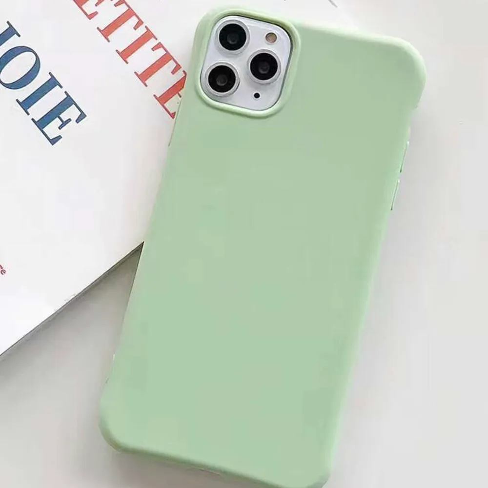 Super fint pastell grönt mobilskal till iPhone 7/8+. Säljer då jag beställde fel storlek så den passar inte min mobil. Helt ny, fortfarande kvar i sin förpackning. Ifrån shein💞. Accessoarer.