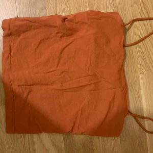 Linne - Linne från Gina tricot i fin rostig färg!💗