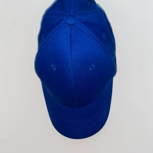 Blå keps  - Snygg justerbar royal blue keps!💙🧢  exkl. frakt